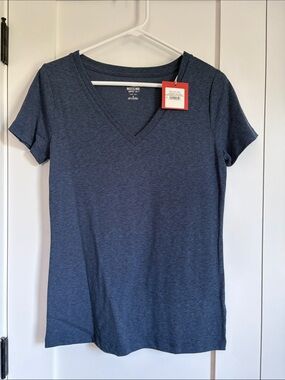NWT Mossimo blue tee, size medium